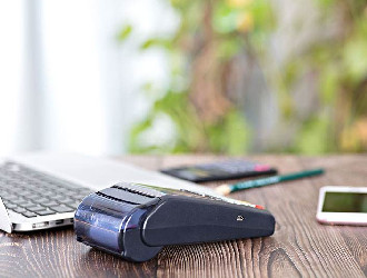 用拉卡拉pos機(jī)刷花唄可以嗎？